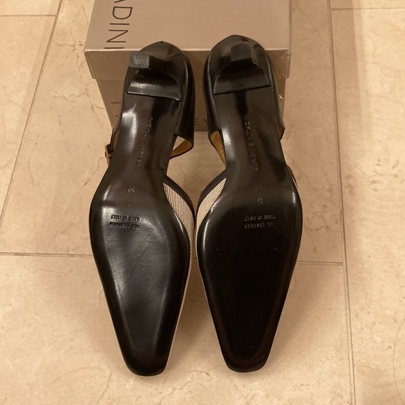 Adrienne Vittadini NIB Black and Linen Slides - Size 6 - Picture 5 of 8